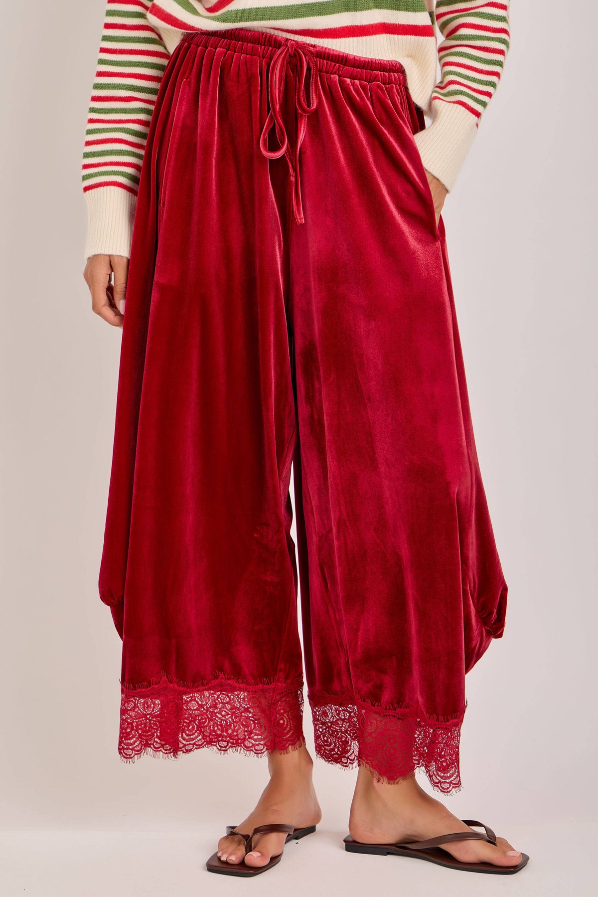 HOLIDAY VELVET FLOWY WIDE BALLOON LEG PANTS_JLB80092-02