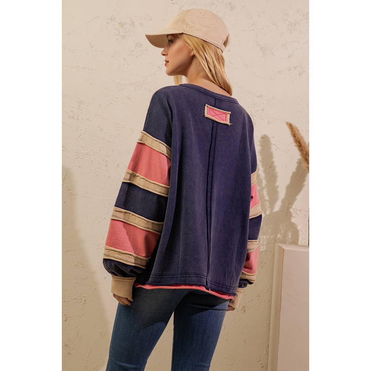 GROOVY BLOOM PULLOVER