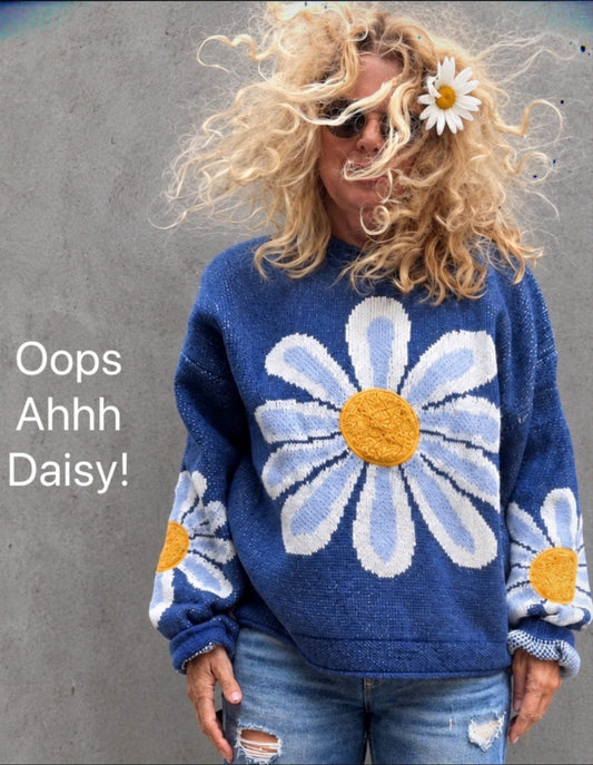 🌼Ooooops-A-Daisy Sweater🌼