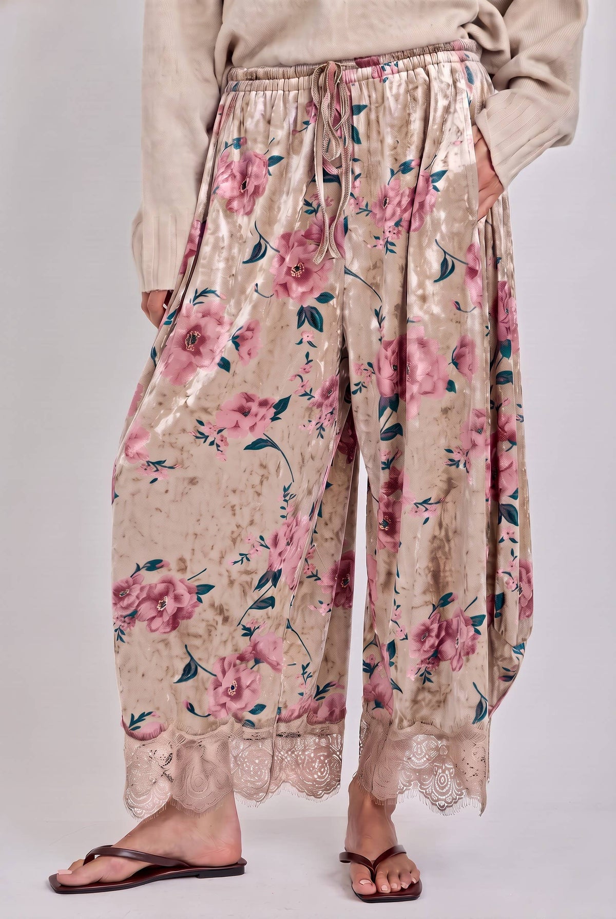 FLORAL VELVET WIDE BALLOON LEG PANTS WITH LACE_JLB80092-08