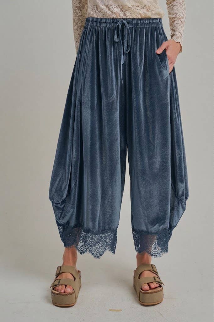 HOLIDAY VELVET FLOWY WIDE BALLOON LEG PANTS_JLB80092-02