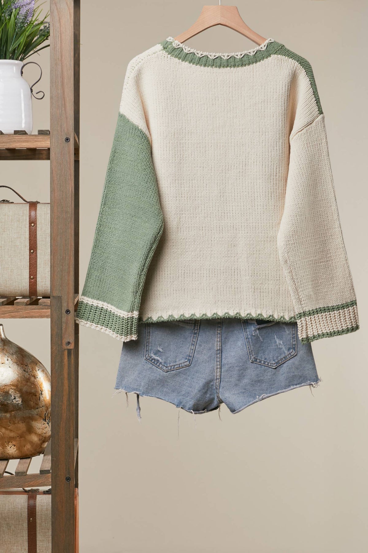 Embroidered Front Pocket Cardigan