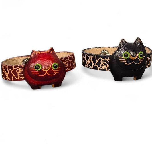 BR318 - Handmade Leather Cat Bracelet